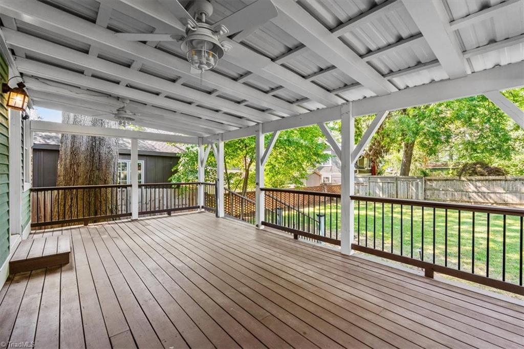 Greensboro, North Carolina 27401, United States, 3 Bedrooms Bedrooms, ,3 BathroomsBathrooms,Residential,Active,185851