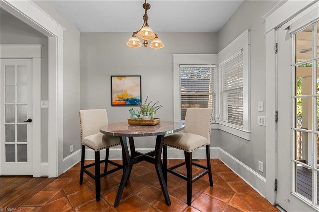 Greensboro, North Carolina 27401, United States, 3 Bedrooms Bedrooms, ,3 BathroomsBathrooms,Residential,Active,185851