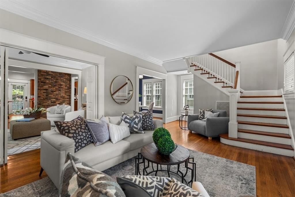 Greensboro, North Carolina 27401, United States, 3 Bedrooms Bedrooms, ,3 BathroomsBathrooms,Residential,Active,185851