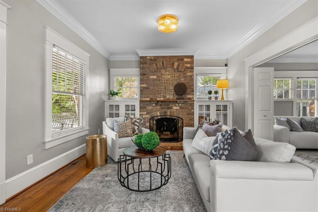 Greensboro, North Carolina 27401, United States, 3 Bedrooms Bedrooms, ,3 BathroomsBathrooms,Residential,Active,185851