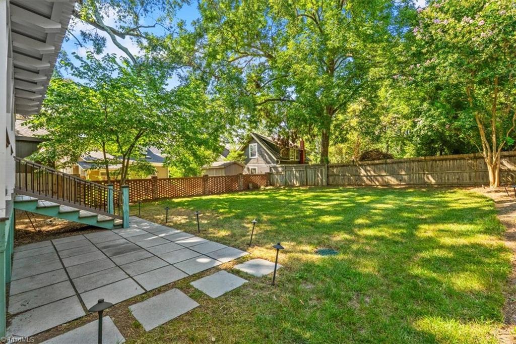 Greensboro, North Carolina 27401, United States, 3 Bedrooms Bedrooms, ,3 BathroomsBathrooms,Residential,Active,185851