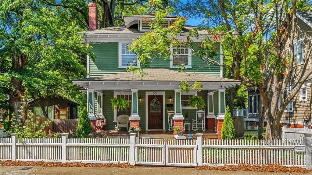 Greensboro, North Carolina 27401, United States, 3 Bedrooms Bedrooms, ,3 BathroomsBathrooms,Residential,Active,185851 Greensboro, North Carolina 27401, United States, 3 Bedrooms Bedrooms, ,3 BathroomsBathrooms,Residential,Active,185851