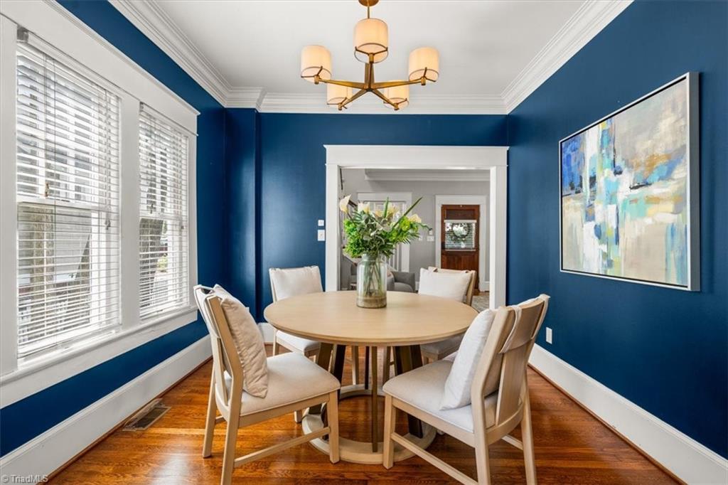 Greensboro, North Carolina 27401, United States, 3 Bedrooms Bedrooms, ,3 BathroomsBathrooms,Residential,Active,185851