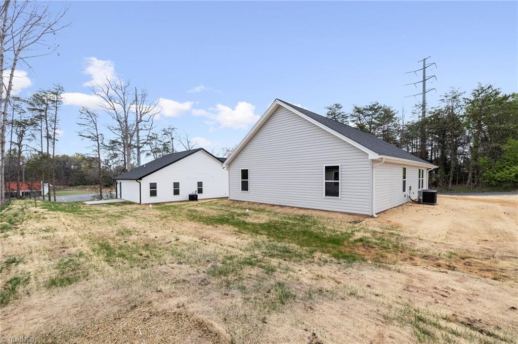 511 West End Boulevard, Madison, North Carolina image 25