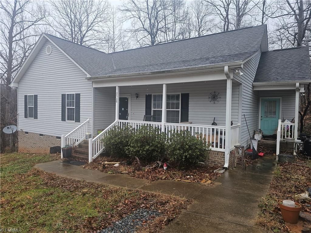 Photo of 2548 Strawberry Lane, Randleman, NC 27317 (MLS # 1208221)