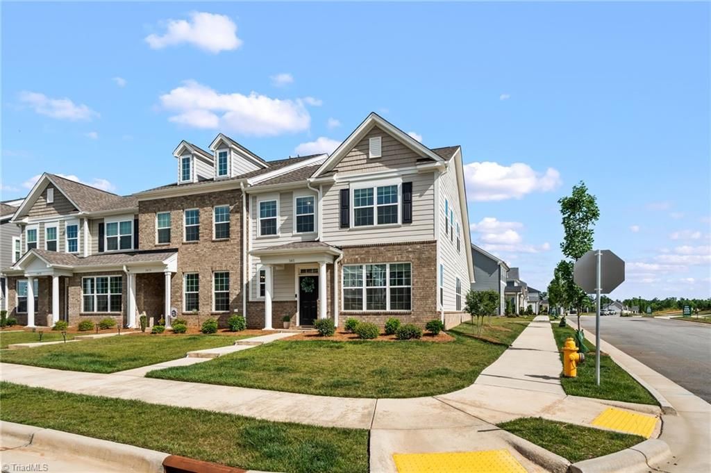 Photo of 1411 Springvale Hill Drive, Kernersville, NC 27284 (MLS # 1222460)