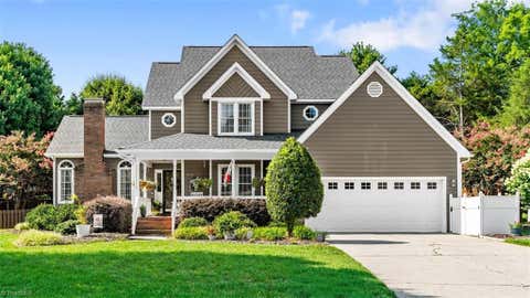 Photo of 1210 Suncrest Drive, High Point, NC 27265 (MLS # 1231106)