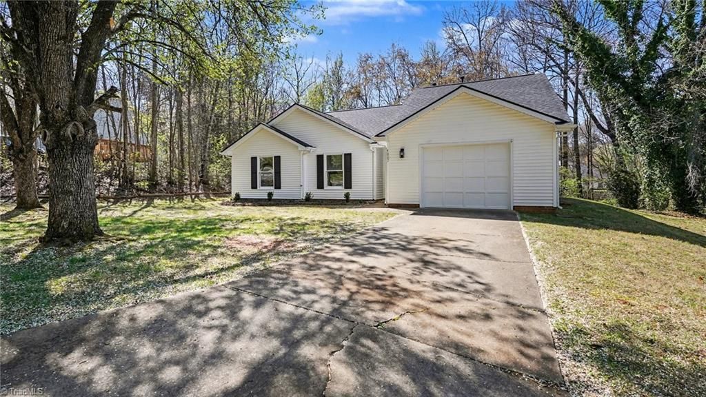 Photo of 4007 Sassafras Court, Greensboro, NC 27410 (MLS # 1213025)