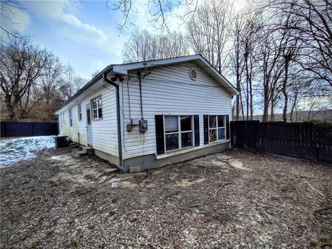 A home in Mount Airy