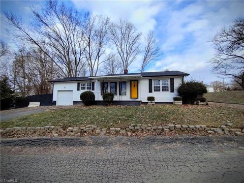 A home in Mount Airy