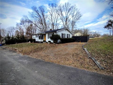 A home in Mount Airy