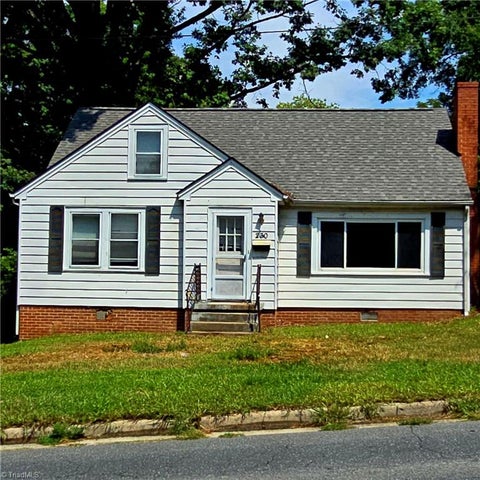 Homes For Sale - 230 W Presnell Street<br/> Asheboro, NC 27203