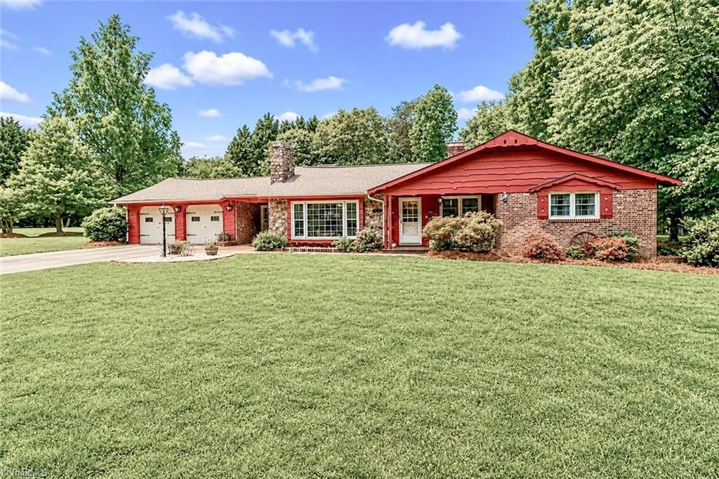 Photo of 111 Wildflower Lane, Statesville, NC 28625 (MLS # 1218624)