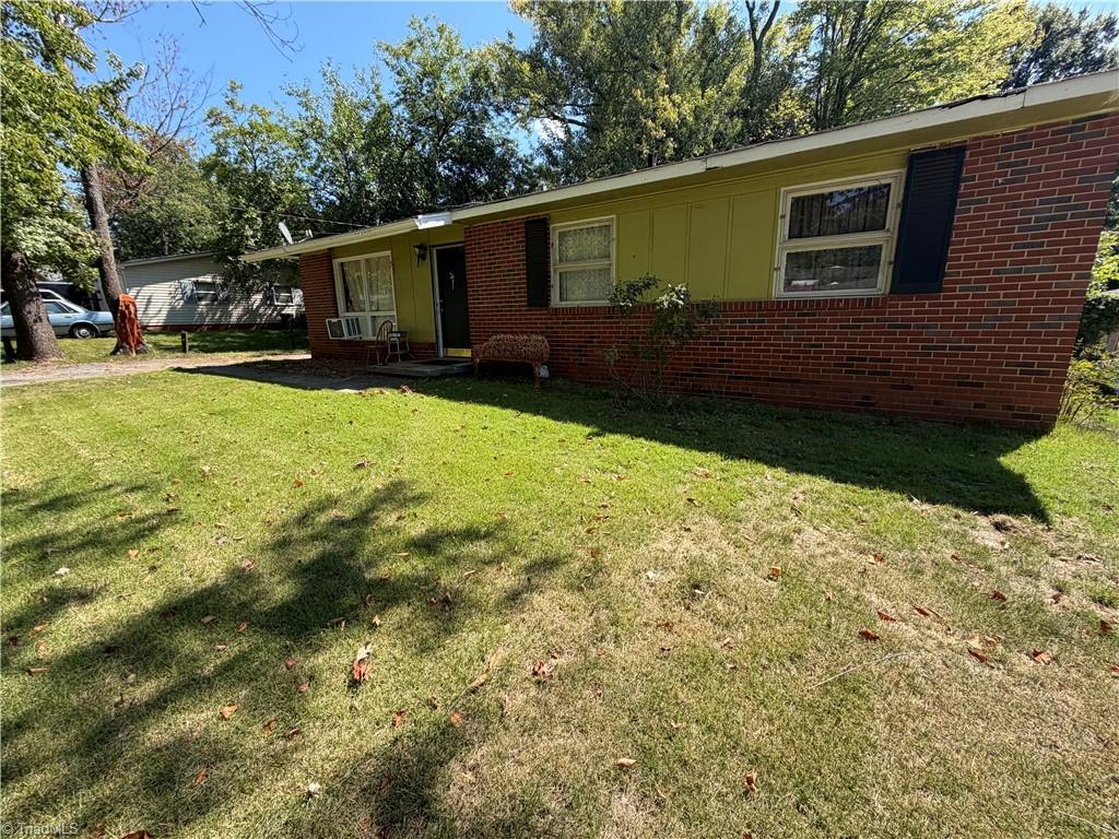 1210 Guest Street
