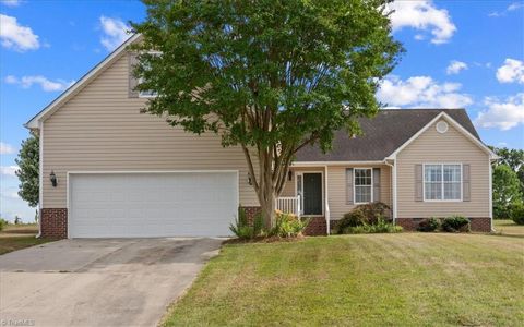 A home in Archdale