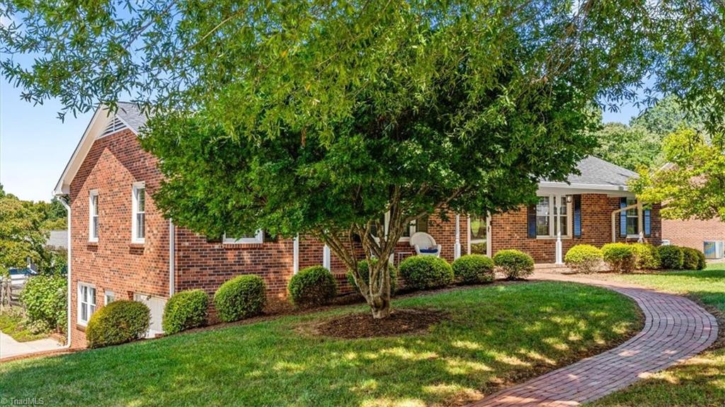 5961 Cottonwood Lane