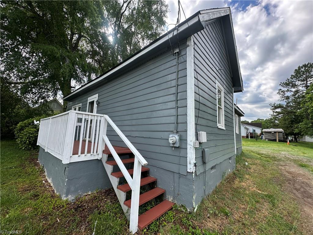 168 Grove Street, Mocksville, North Carolina image 1