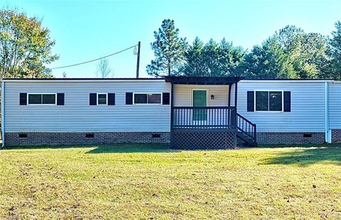 Homes For Sale - 2202 Woodfield Drive<br/> Sophia, NC 27350