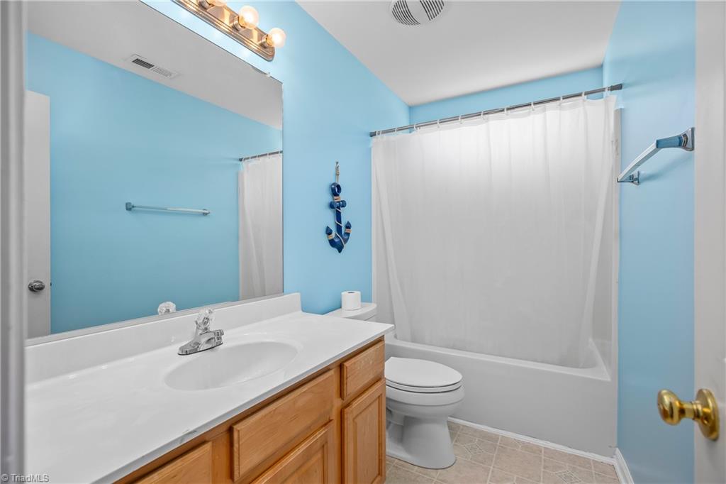 3978 Jordans Mill Court, High Point, North Carolina image 28