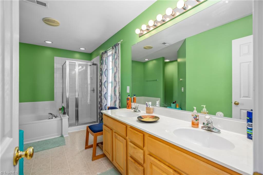 3978 Jordans Mill Court, High Point, North Carolina image 29