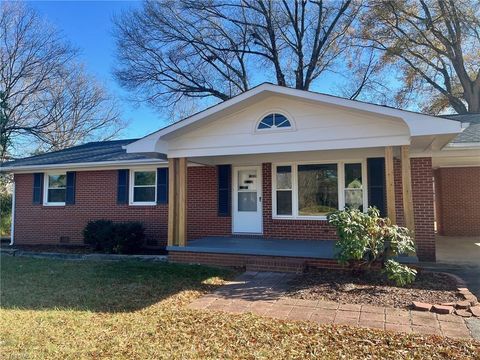 A home in Kernersville