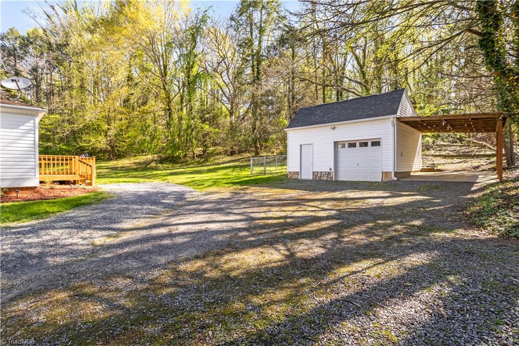 2080 Springs Road, Mount Airy, North Carolina image 6