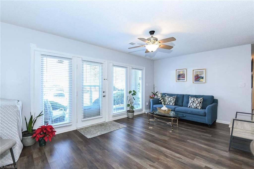 Photo of 700 Glendale Drive #D, Greensboro, NC 27406 (MLS # 1205138)