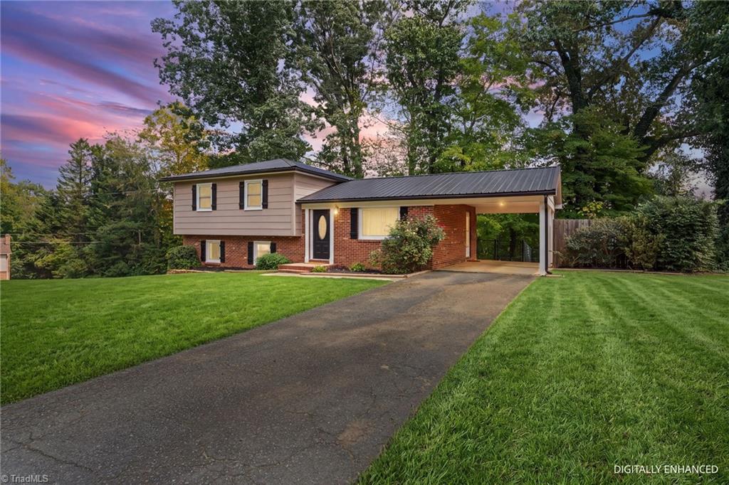 Photo of 226 Red Coat Lane, King, NC 27021 (MLS # 1236417)