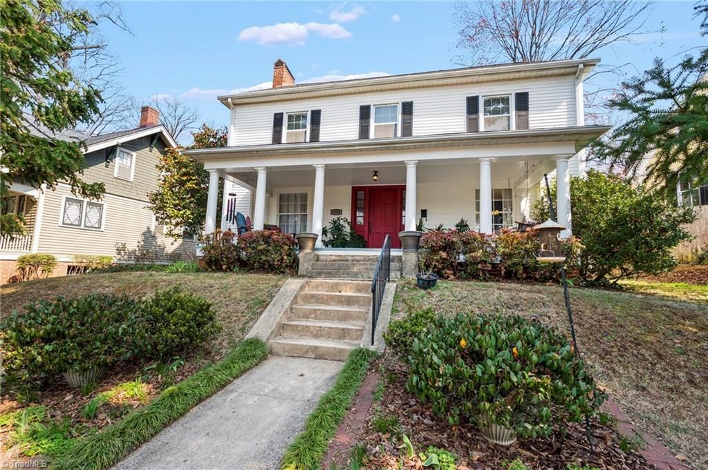 Photo of 1106 West End Boulevard, Winston-Salem, NC 27101 (MLS # 1218623)