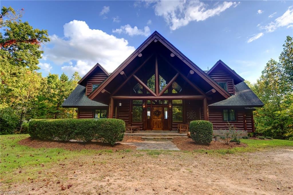 Photo of 408 ECHO HIGH Road, Franklin, NC 28734 (MLS # 1233784)