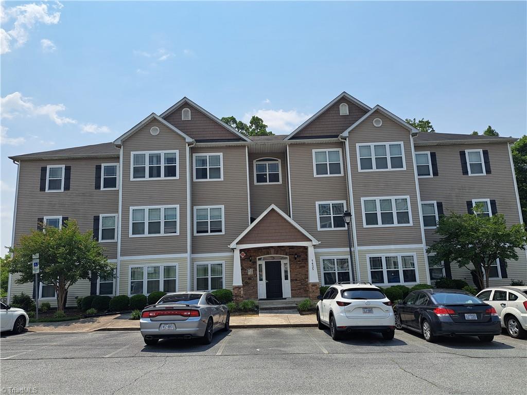 5425 Forester Drive #3B, High Point, North Carolina image 1