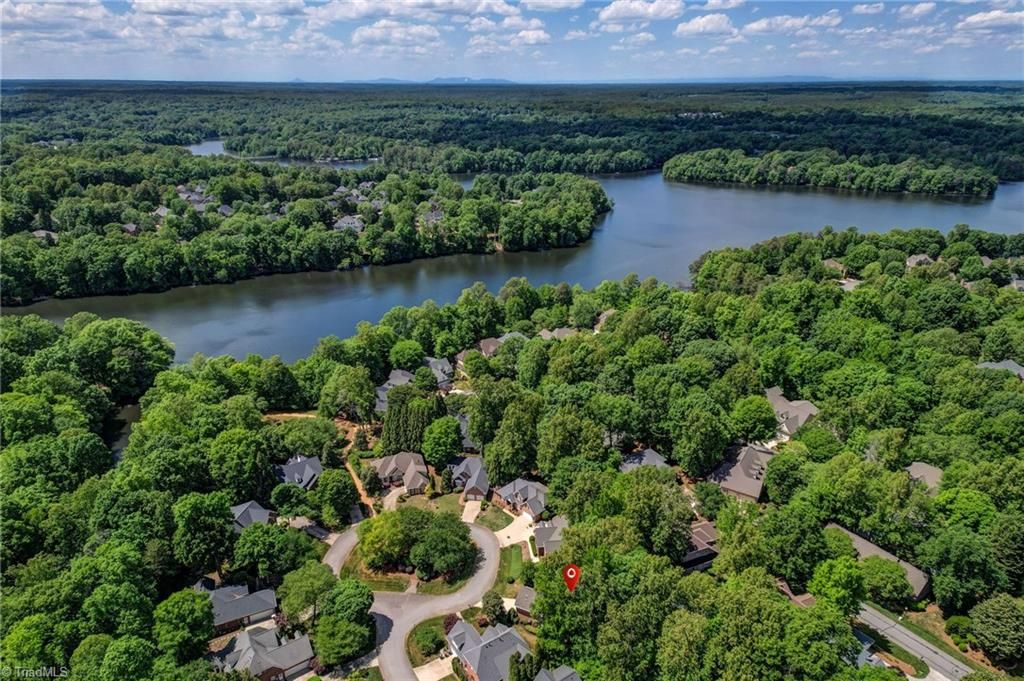 Photo of 10 Dunlin Square, Greensboro, NC 27455 (MLS # 1218803)