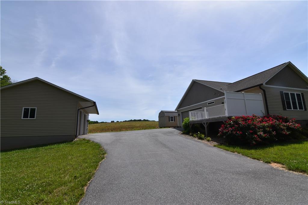 120 Rivers Lane, Thomasville, North Carolina image 3