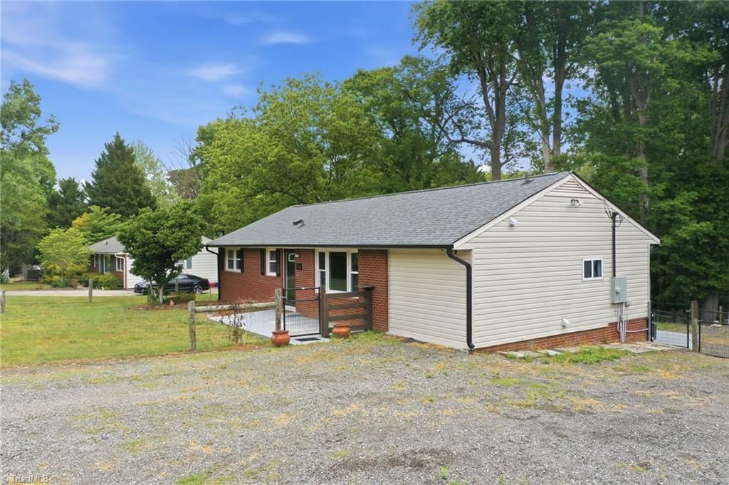 Photo of 5414 Eastcrest Road, McLeansville, NC 27301 (MLS # 1218290)
