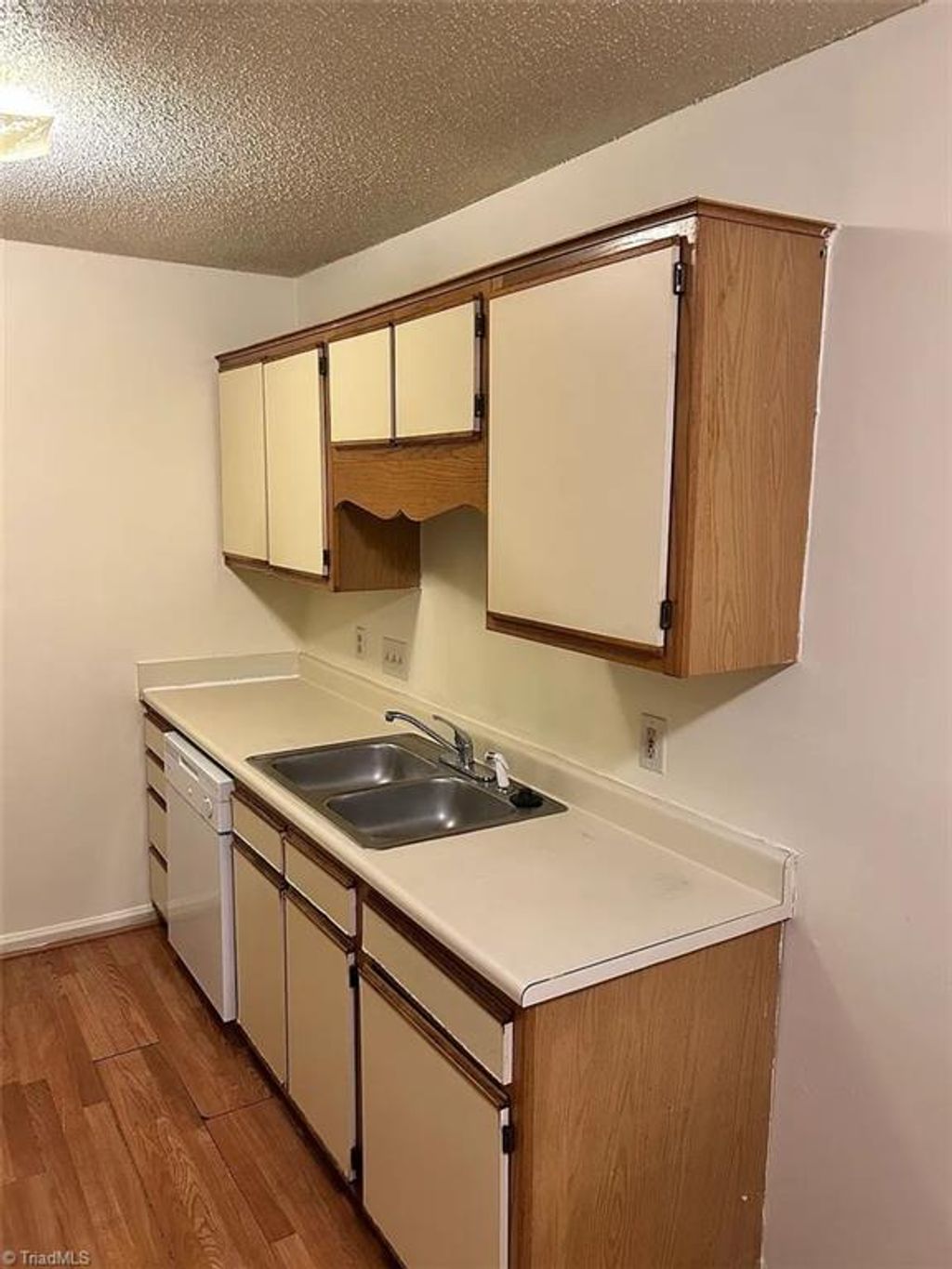 Photo of 517 Mystic Drive, Greensboro, NC 27406 (MLS # 1212827)