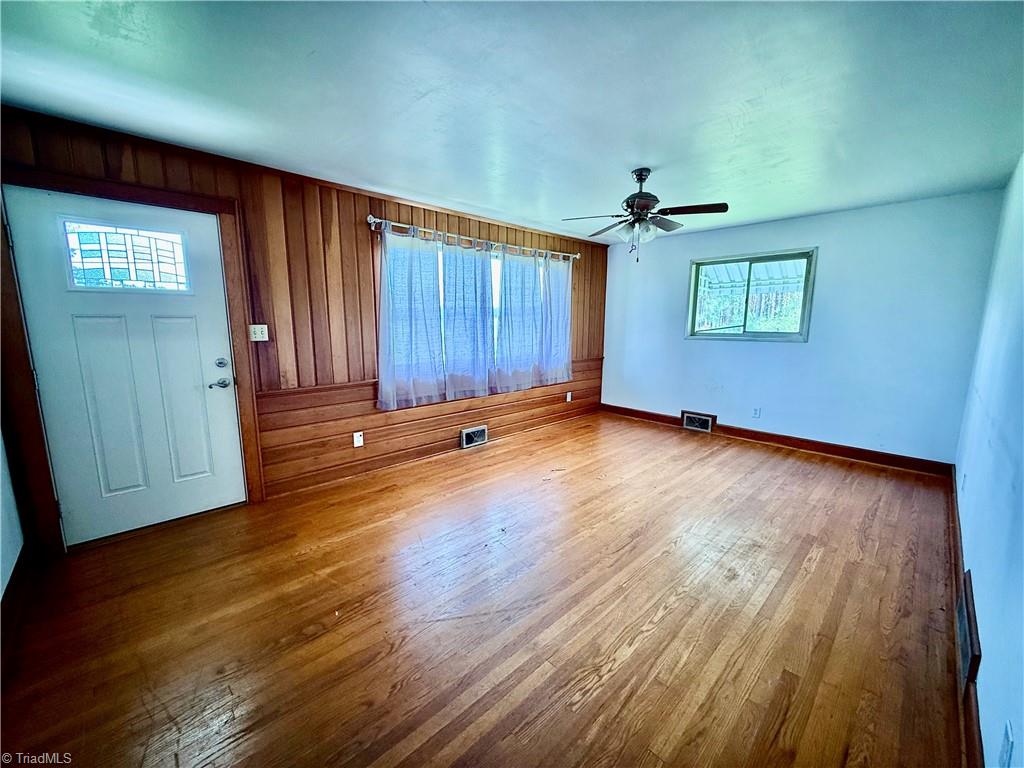1024 Lone Hickory Road, Yadkinville, North Carolina image 8
