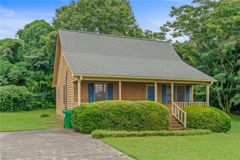 Homes For Sale - 318 W Dalton Road<br/> King, NC 27021