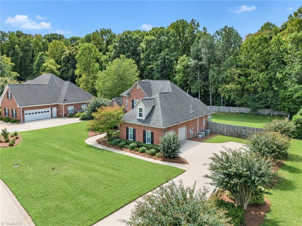 144 Oak Leaf Lane