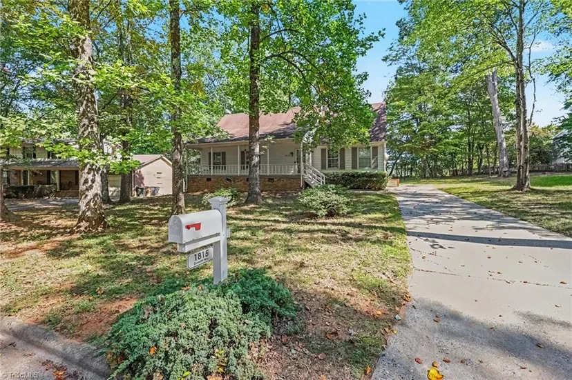 1815 Dunleith Way, photo 1 of 40