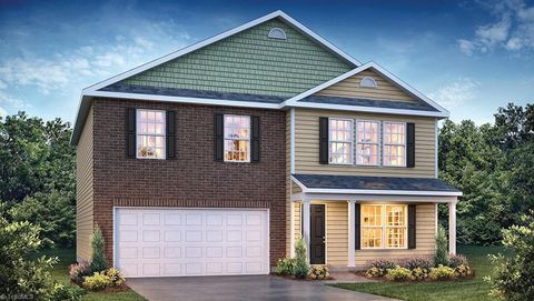 Homes For Sale - 2280 Foxtail Lane<br/> Yadkin County, Yadkinville, NC 27055