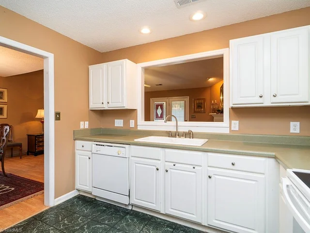 3027 Maple Avenue Unit C-1, photo 4 of 32