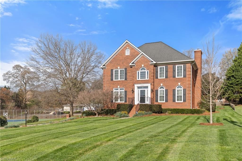 Photo of 3326 Grandview Club Road, Pfafftown, NC 27040 (MLS # 1213024)