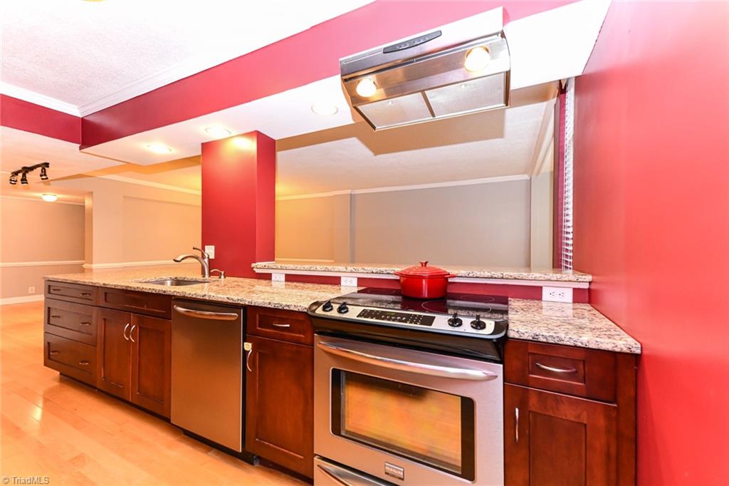 1101 N Elm Street #907, Greensboro, North Carolina image 23