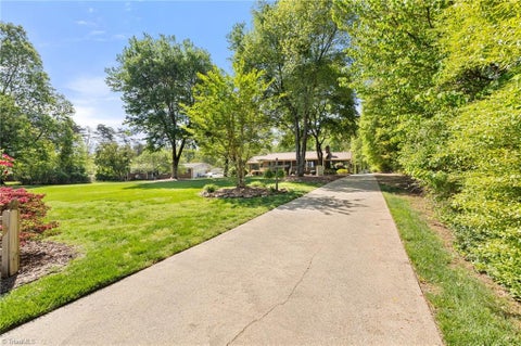 Homes For Sale - 2216 Whites Mill Road<br/> High Point, NC 27265