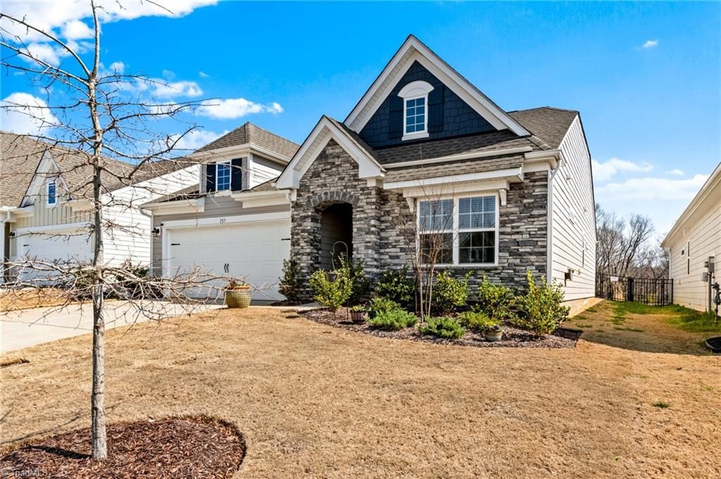 Photo of 157 Pampas Place, Statesville, NC 28625 (MLS # 1211428)