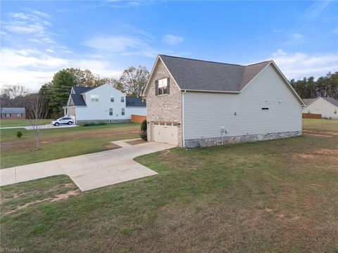 A home in Kernersville