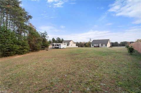 A home in Kernersville