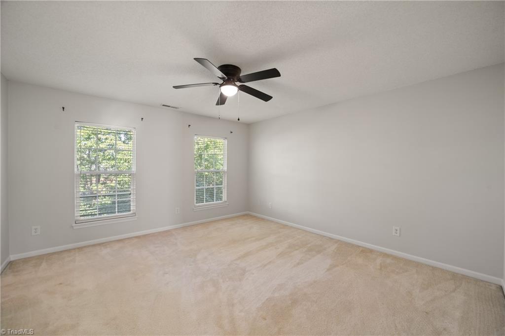 High Point, North Carolina 27265, United States, 3 Bedrooms Bedrooms, ,3 BathroomsBathrooms,Residential,Pending,204431