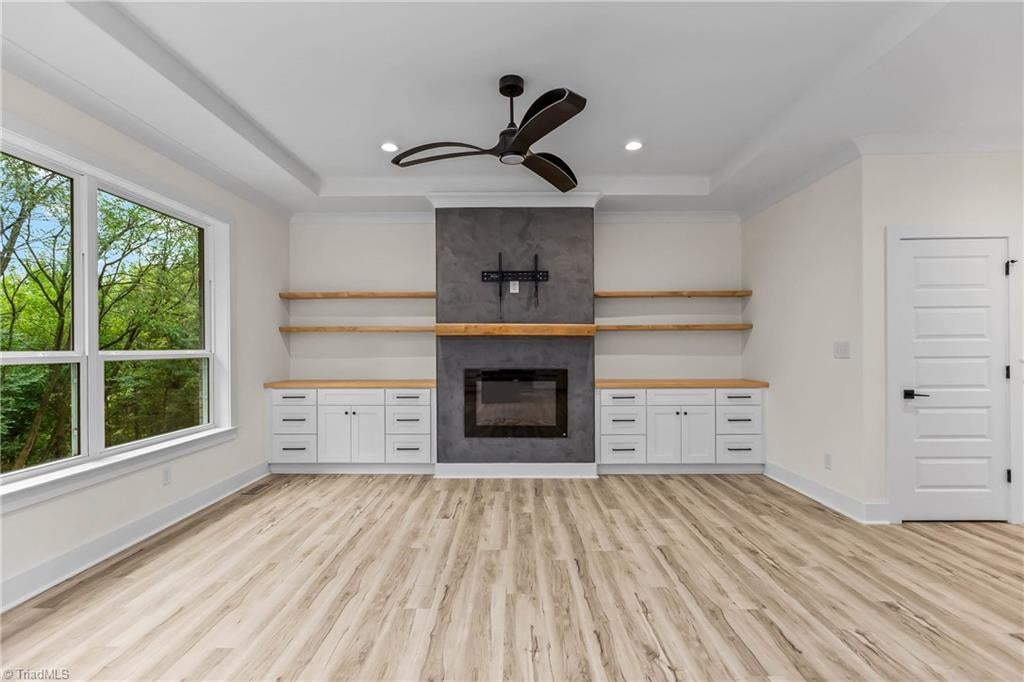3787 Peony Way