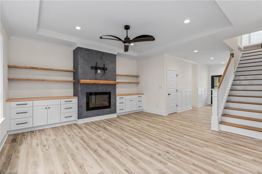 3787 Peony Way